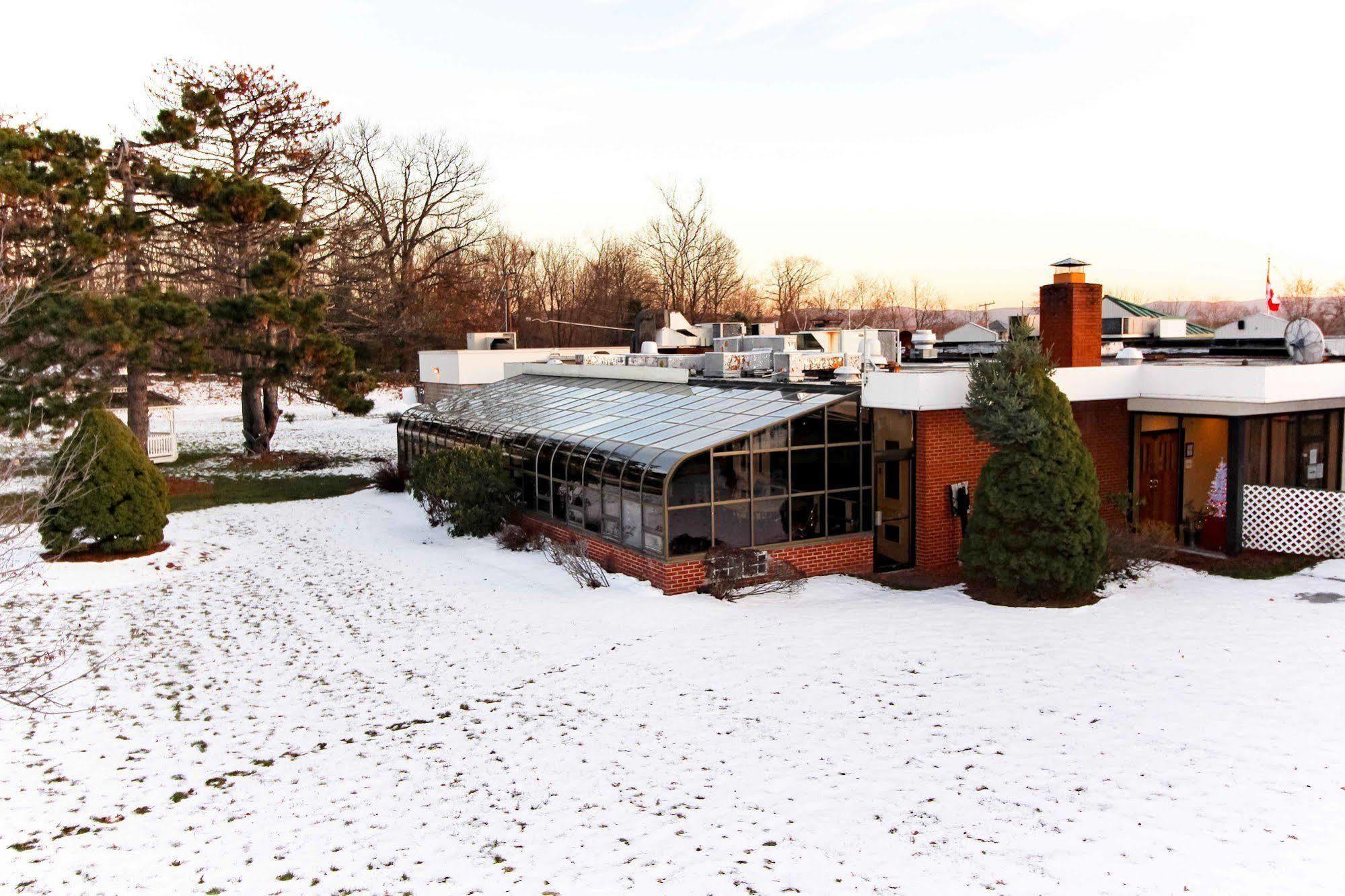Newburgh Inn Exterior foto